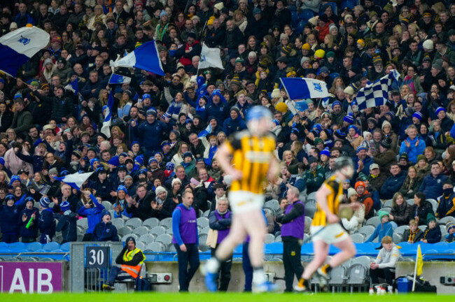 tooreen-supports-celebrates-a-score