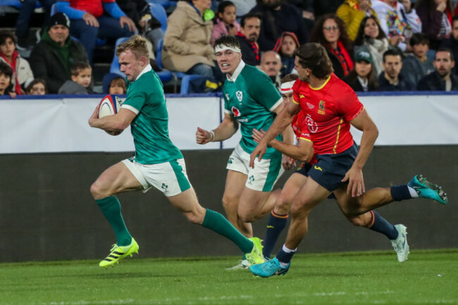 ben-murphy-on-his-way-to-scoring-a-try