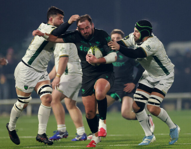 jack-aungier-tackled-by-fred-quercy-and-clement-bitz