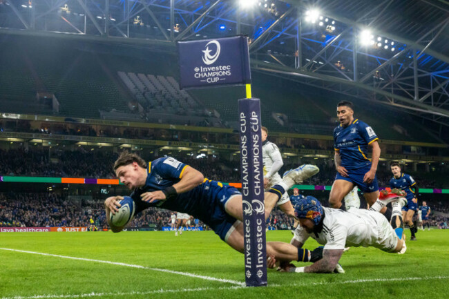 joshua-kenny-scores-a-try