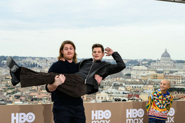 rome-italy-15th-jan-2026-peter-claffey-shaun-thomas-and-dexter-sol-ansell-attend-the-photocall-of-the-hbo-max-italy-production-serie-a-knight-of-the-seven-kingdoms-at-hotel-de-la-ville-in-rome