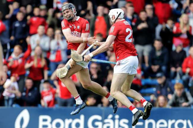 tim-omahony-celebrates-scoring-a-goal-with-darragh-fitzgibbon