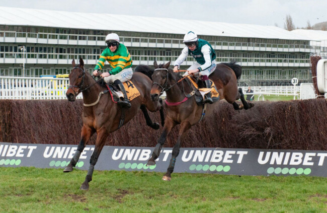 cheltenham-uk-saturday-24th-january-2026-spillanes-tower-and-jockey-jack-kennedy-win-the-grade-2-betfair-cotswold-chase-for-trainer-james-joseph-mangan-and-owner-mr-j-p-mcmanus-credit-jtw-equi