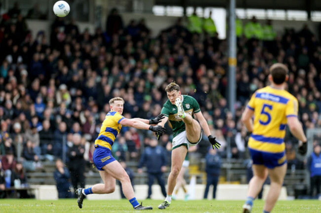 david-clifford-scores-a-point-despite-eoin-mccormack