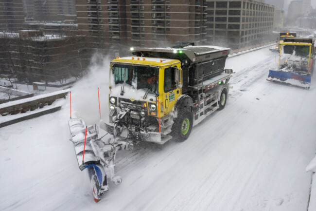 new-york-new-york-usa-26th-jan-2026-new-massive-winter-storm-creates-havoc-across-the-united-states-january-25-2026-new-york-new-york-usa-new-york-city-department-of-transportation-dot