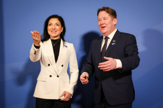 hamburg-germany-26th-jan-2026-katherina-reiche-l-federal-minister-for-economic-affairs-and-energy-welcomes-darragh-obrien-minister-for-climate-energy-and-the-environment-of-ireland-to-the