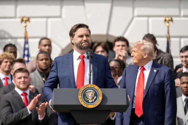 washington-dc-usa-14-april-2025-us-vice-president-jd-vance-delivers-remarks-at-an-event-celebrating-the-2025-college-football-national-champion-o