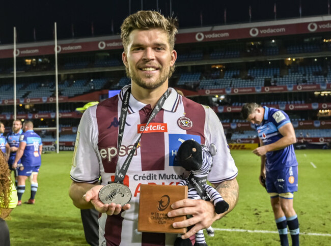 matthieu-jalibert-is-presented-with-the-investec-player-of-the-match-award