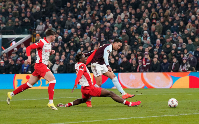 birmingham-england-29th-january-2026-morgan-rogers-of-aston-villa-scores-their-first-goal-1-2-during-the-aston-villa-vs-fc-salzburg-uefa-europa-league-match-at-villa-park-birmingham-picture-cre