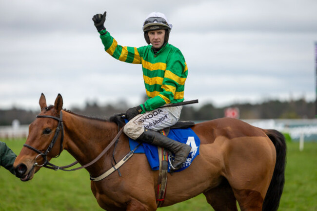 mark-walsh-onboard-narciso-has-celebrates-winning