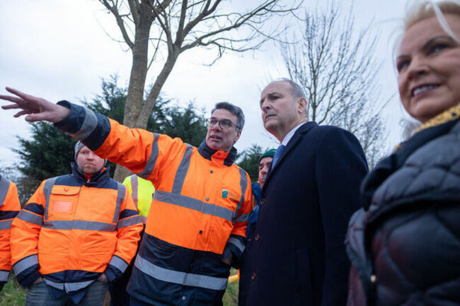 0583 Taoiseach Flooding_90742244