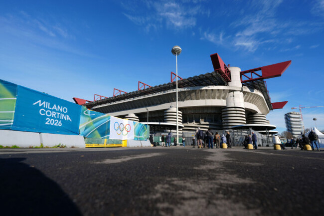 a-general-view-outside-the-stadium-before-the-opening-ceremony-for-the-milano-cortina-2026-winter-olympics-san-siro-milan-picture-date-friday-february-6-2026