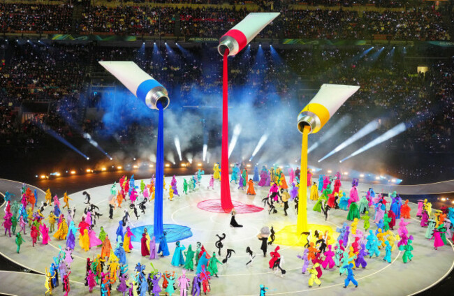 mailand-italy-06th-feb-2026-olympia-olympic-winter-games-milan-cortina-2026-opening-ceremony-in-milan-san-siro-dancers-perform-during-the-opening-ceremony-under-the-motto-armonia-credit-mi