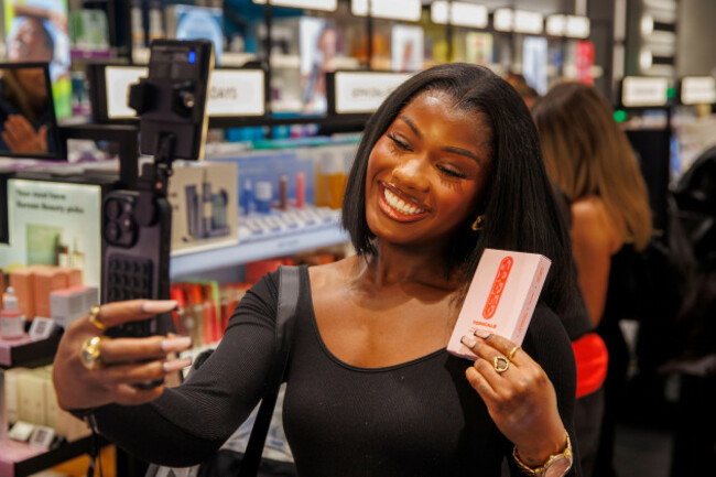 billykiss-azeez-from-dublin-at-the-opening-of-the-new-sephora-uk-store-in-belfasts-victoria-square-the-2550-sq-ft-store-is-sephoras-13th-shop-in-the-uk-and-the-first-to-open-the-island-of-ireland