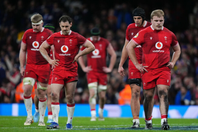 waless-archie-griffin-right-and-waless-tomos-williams-left-appear-dejected-during-the-guinness-mens-six-nations-match-at-principality-stadium-cardiff-picture-date-sunday-february-15-2026