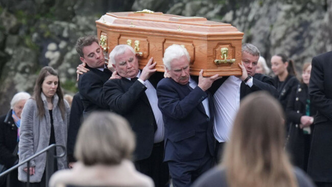 pall-bearers-carry-the-coffin-in-to-the-funeral-of-aine-oreilly-at-st-john-the-baptist-church-in-nicker-co-limerick-aine-died-following-a-three-car-crash-on-the-n24-near-grange-west-boher-co-lime