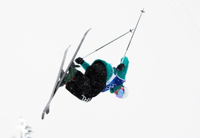 irelands-benjamin-lynch-during-the-mens-freeski-halfpipe-qualification-at-the-livigno-snow-park-on-day-fourteen-of-the-milano-cortina-2026-winter-olympics-italy-picture-date-friday-february-20