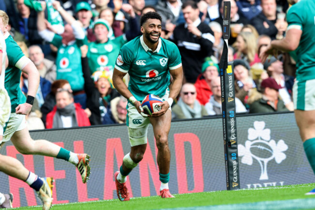 robert-baloucoune-celebrates-a-try