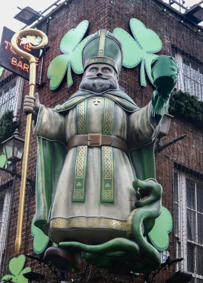 The Temple Bar Saint Patrick-1_90743691