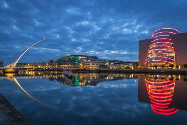 blue-hour-at-dublin-docklands-the-samuel-beckett-bridge-and-the-convention-center-dublin-are-reflecting-in-the-river-liffey