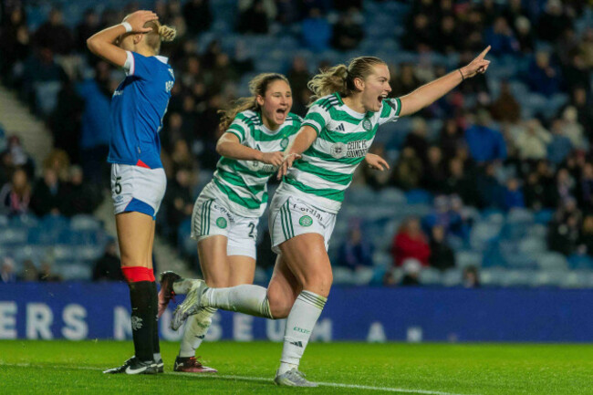 govan-scotland-14-november-2025-saoirse-noonan-of-celtic-fc-celebrates-as-she-scores-the-equaliser-during-the-scottish-womens-premier-league-rangers-fc-vs-celtic-fc-credit-colin-poultneyalamy-li