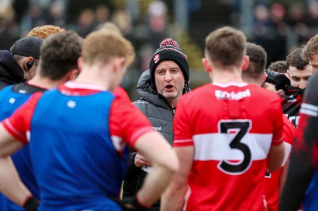 ciaran-meenagh-speaks-to-his-players-before-the-game