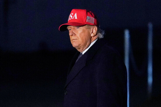 president-donald-trump-walks-on-the-south-lawn-upon-his-arrival-to-the-white-house-sunday-march-1-2026-in-washington-ap-photojose-luis-magana