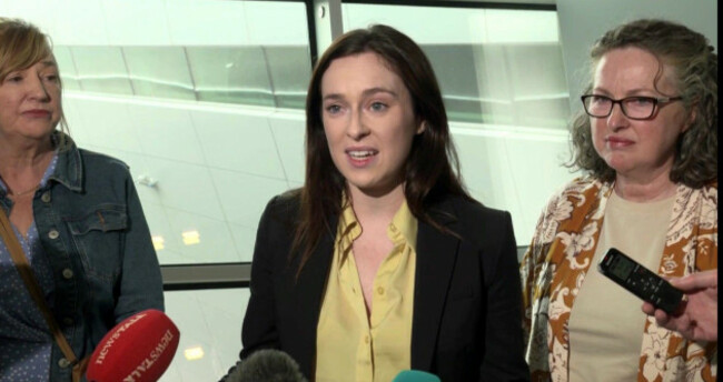 tori-towey-speaking-to-media-after-arriving-home-to-dublin-airport-with-her-aunt-ann-flynn-left-and-her-mother-caroline-right-on-thursday-picture-date-thursday-july-11-2024