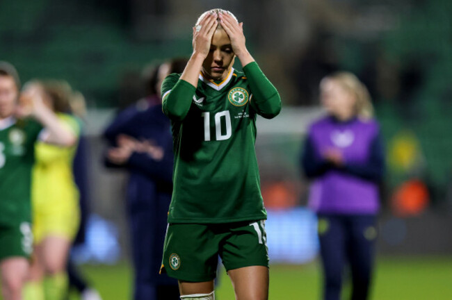 denise-osullivan-dejected-after-the-match