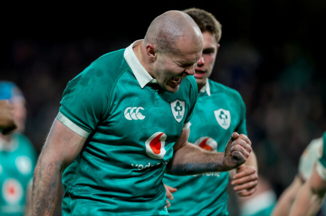 jacob-stockdale-celebrates-jamie-osborne-scoring-his-sides-fourth-try-of-the-match