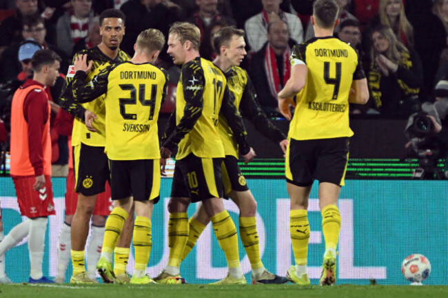 cologne-germany-07th-mar-2026-soccer-men-bundesliga-1-fc-koln-borussia-dortmund-matchday-25-rheinenergiestadion-dortmund-players-celebrate-the-02-from-maximilian-beier-borussia-dortmund