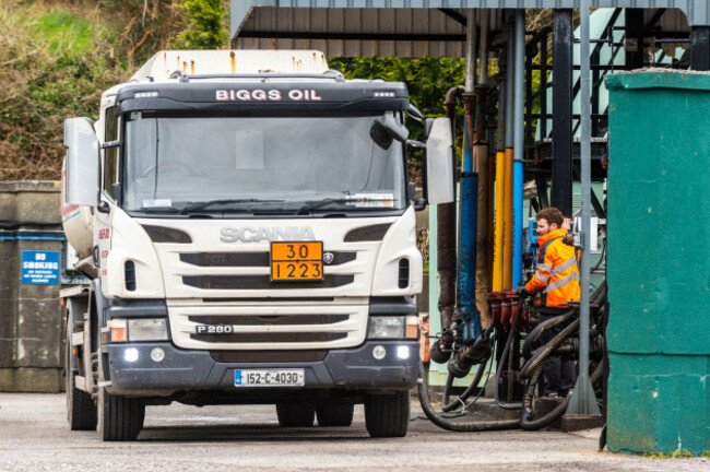 bantry-west-cork-ireland-10th-mar-2022-an-oil-tanker-driver-fills-his-vehicle-with-home-heating-oil-in-bantry-as-the-price-has-hit-1-70-per-litre-overnight-with-more-substantial-rises-expected