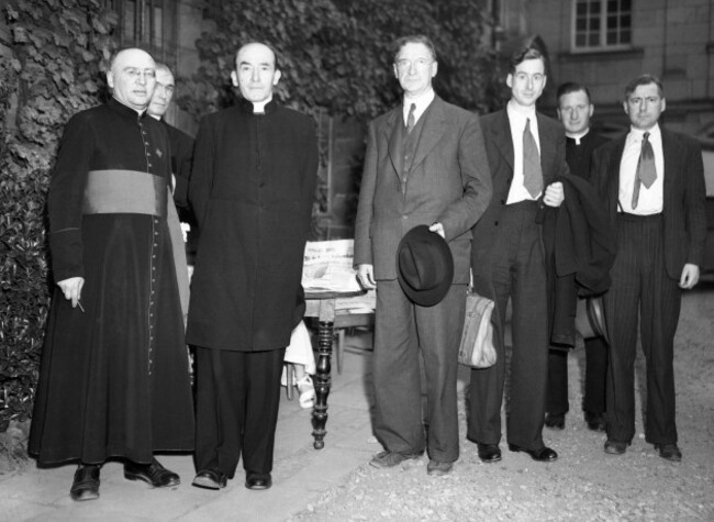 l-r-monsignor-piroley-vicar-general-of-besancon-monsignor-john-charles-mcquaid-archbishop-of-dublin-eamon-de-valera-lead-of-the-irish-opposition-dr-eamon-de-valera-second-son-of-the-irish-opp