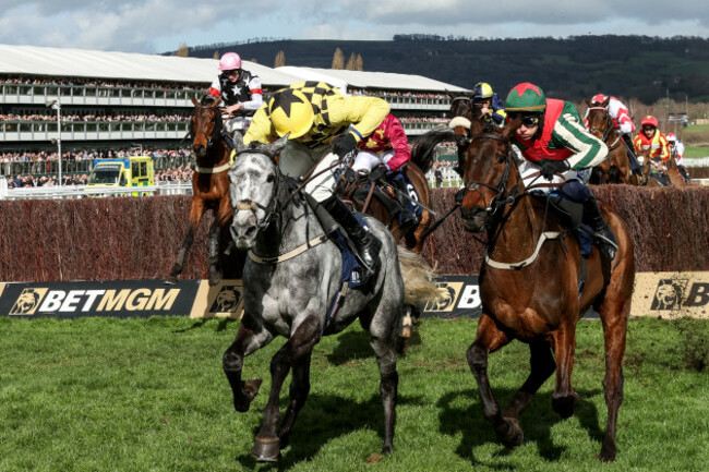 harry-cobden-on-kitzbuhel-comes-home-to-win