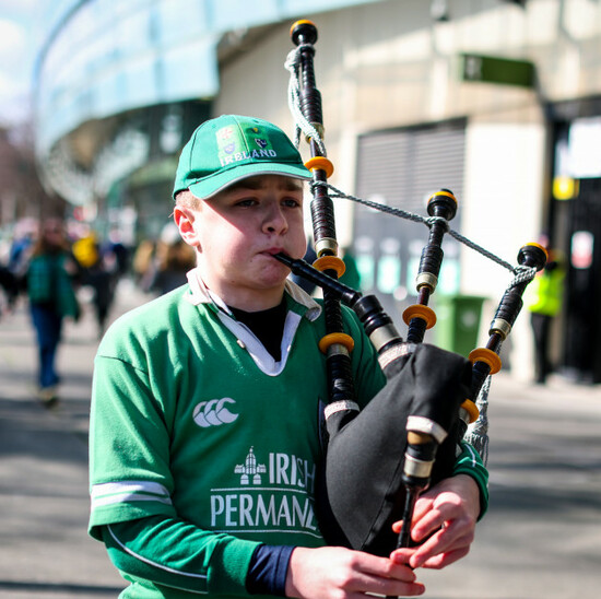 a-young-bagpiper-ahead-of-the-game