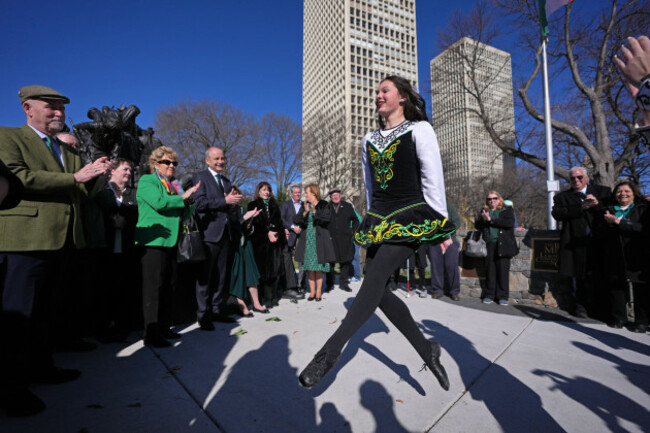 irish-ambassador-to-the-us-geraldine-byrne-nason-3rd-left-and-taoiseach-micheal-martin-4th-left-watch-an-irish-dancer-at-the-irish-memorial-in-philadelphia-during-his-visit-to-the-us-for-st-patri