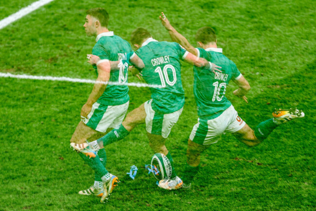 jack-crowley-kicks-a-conversion