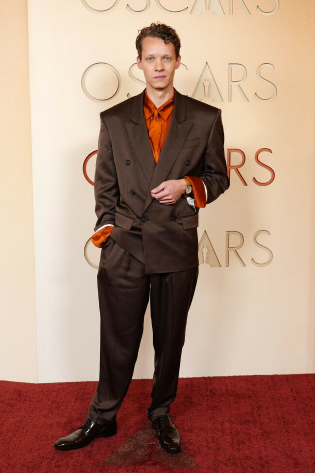 felix-kammerer-arrives-at-the-oscars-on-sunday-march-15-2026-at-the-dolby-theatre-in-los-angeles-photo-by-jordan-straussinvisionap