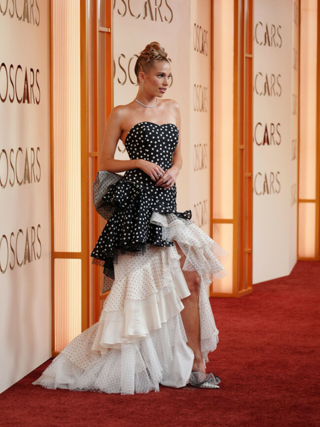 thea-sofie-loch-naess-arrives-at-the-oscars-on-sunday-march-15-2026-at-the-dolby-theatre-in-los-angeles-photo-by-richard-shotwellinvisionap