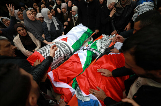 tammun-palestinian-territories-15th-mar-2026-relatives-bid-farewell-to-ali-khaled-bani-odeh-37-his-wife-waad-othman-bani-odeh-35-and-their-two-children-5-year-old-mohammad-and-7-year-old-othm