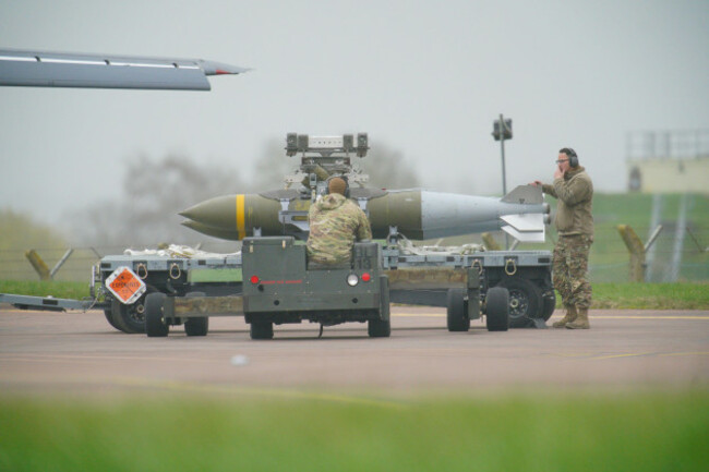 a-us-air-force-b-1-bomber-is-loaded-with-bombs-at-raf-fairford-in-gloucestershire-prime-minister-sir-keir-starmer-said-he-is-working-with-allies-on-a-plan-to-reopen-the-strait-of-hormuz-picture-date