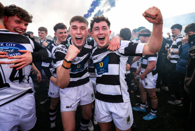 alex-moloney-and-frankie-og-sheahan-celebrate
