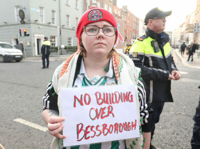 Bessborough House protest-8_90744931