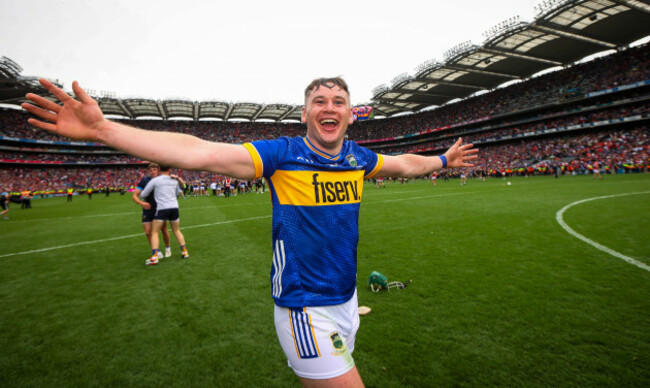 alan-tynan-celebrates