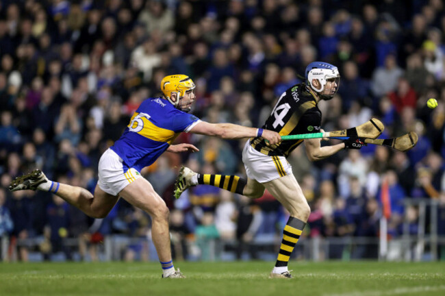 tj-reid-scores-a-point-despite-ronan-maher