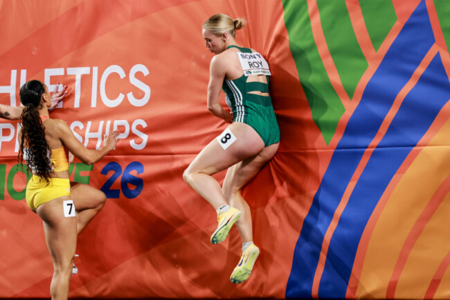 lauren-roy-at-the-finish-line