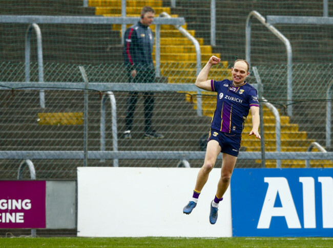 sean-ryan-celebrates-scoring-the-goal-to-secure-promotion