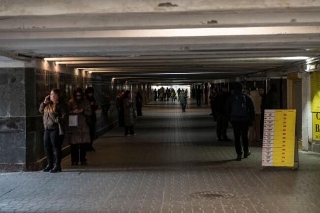 kiev-kiev-oblast-ukraine-16th-mar-2026-ukrainians-shelter-in-a-street-underpass-of-the-maidan-nezalezhnosti-in-kiev-credit-image-matteo-placuccizuma-press-wire-editorial-usage-only-no
