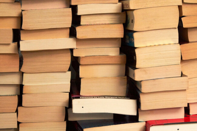 pile-of-stacks-of-used-paperback-books-in-the-uk