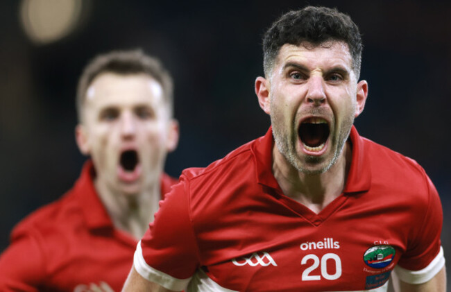 mikey-geaney-celebrates-kicking-the-winning-point